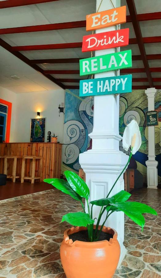 Vitamin Sea Hostel Inn Dikwella Dış mekan fotoğraf